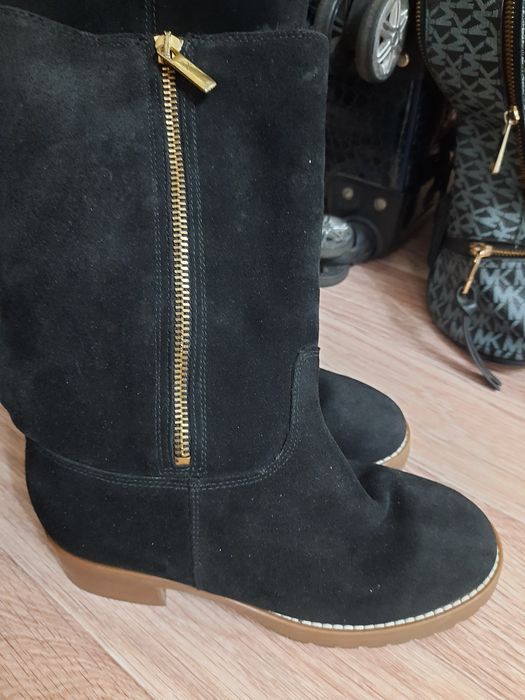 Сапоги из натуральной замши