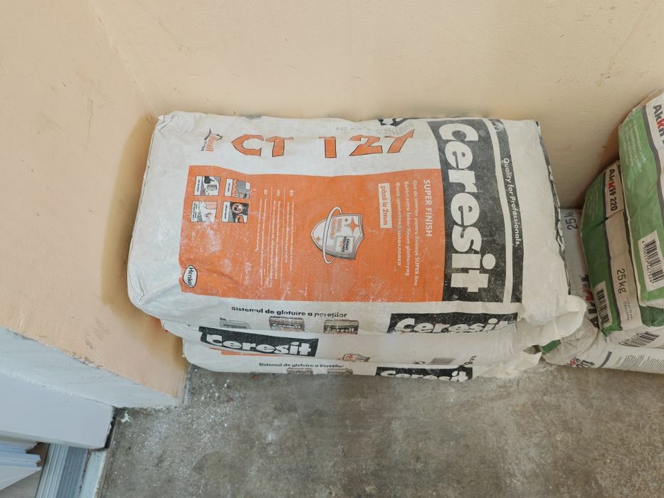 Ofer spre vanzare materiale de constructii