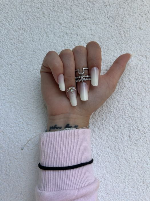 Aplic unghii cu gel