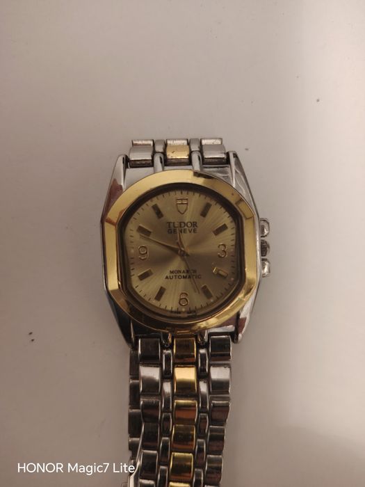 Vând ceas Tudor Quartz