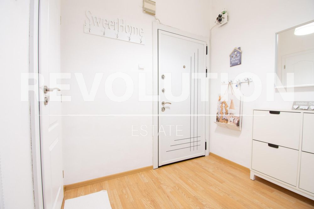 Дава се под наем Двустаен апартамент в София, Център - 68 кв.м за 675 € - Снимка #5