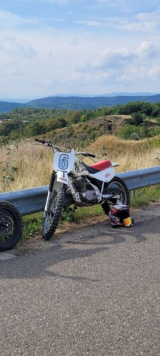 *Cross Honda xr100