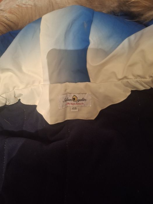 Продам куртки на девочек