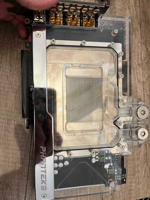 NVIDIA RTX 3090Ti cu Waterblock Phanteks
