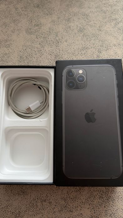 Продам Iphone 11pro