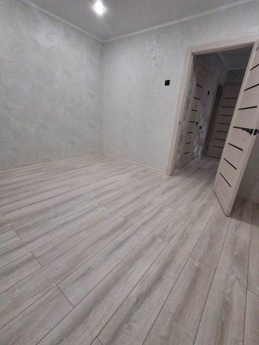 Продам 2к в центре р-н Достык Молл 3/5