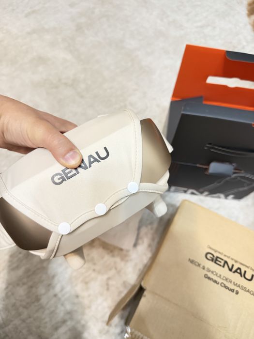 Массажер для шеи и плеч genau cloud 9