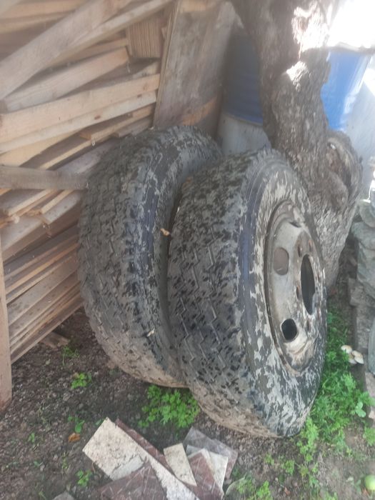 Продам  2 колеса