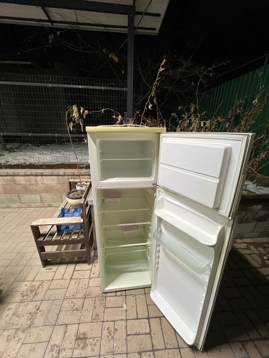 Холодильник Electrolux рабочий