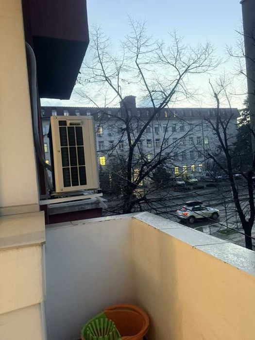 Дава се под наем Тристаен апартамент в София, Център - 60 кв.м за 776.73 € - Снимка #8