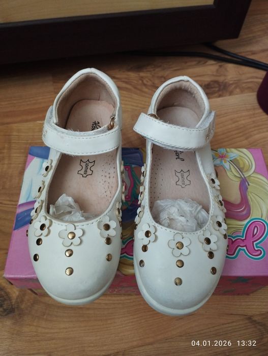Продам обувь/туфли на девочку