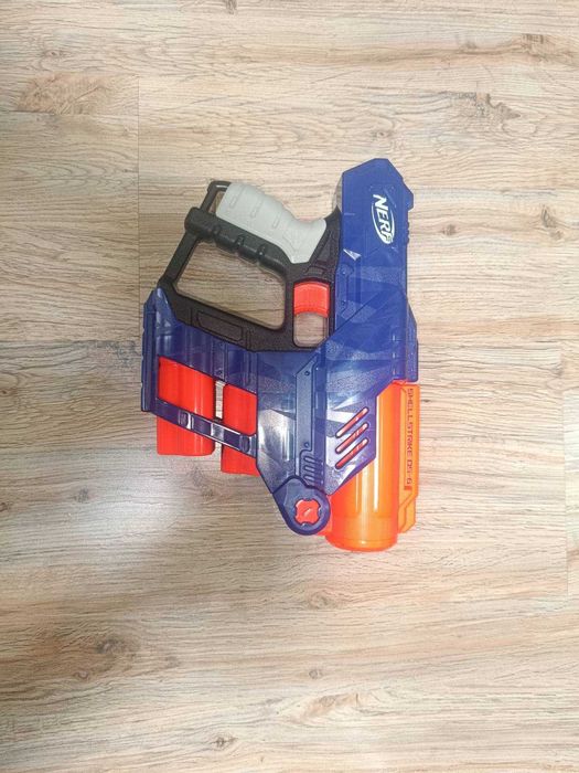 Комплект Hasbro Nerf бластери (9 бр.) + патрони – отлично състояние