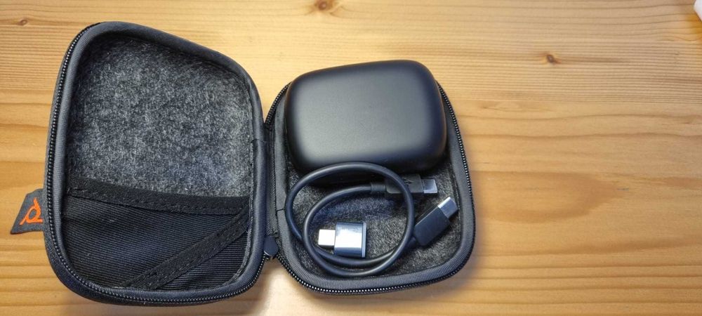 Vand casti earbuds Poly Voyager free 60 UC