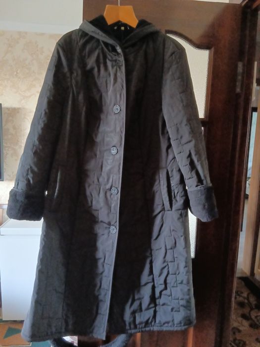 Продам женские куртки
