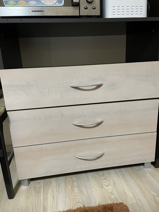 Продается  тумбы комоды