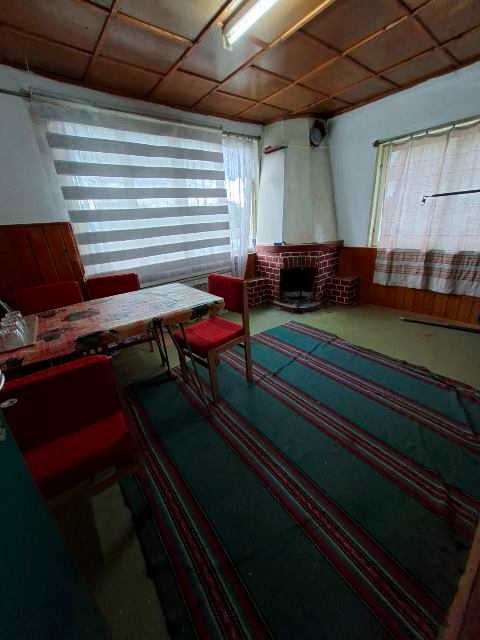 Вила в местност Кованлък, в близост до главен път София-Варна