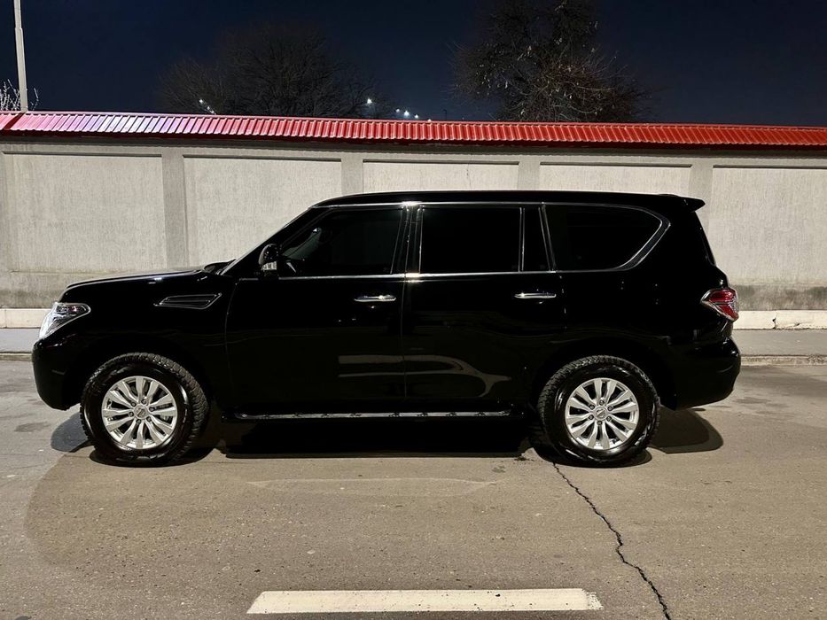 Продается Nissan patrol 2019 года пробег 89.000 4литровый