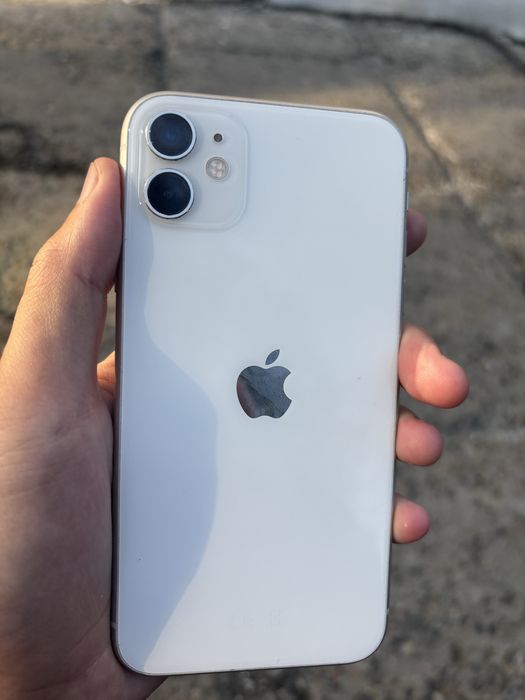 iPhone 11 128gb продам