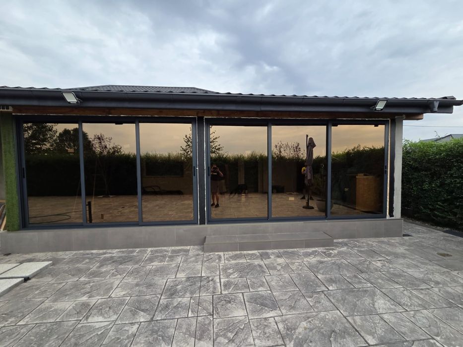 Inchideri terase foisoare balcoane cu usi glisante