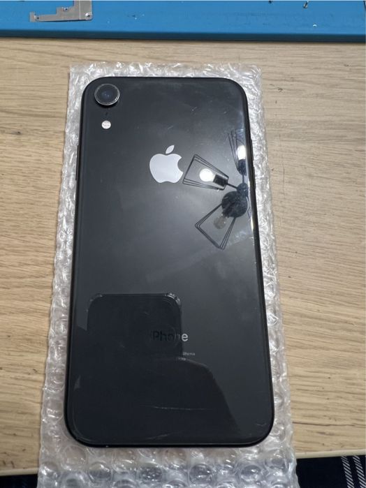 Vand iphone xr 64 de gb