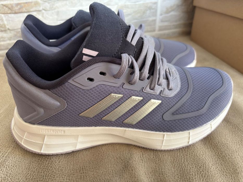 Спортни обувки. Adidas р-р38