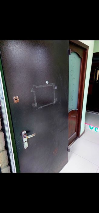 Продам дверь полотно 90