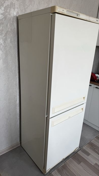 Продам холодильник.