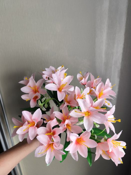 Цветы на кладбище