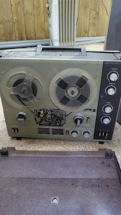 Магнитола Сатурн