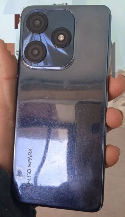 Techno spark 10c. Sotiladi