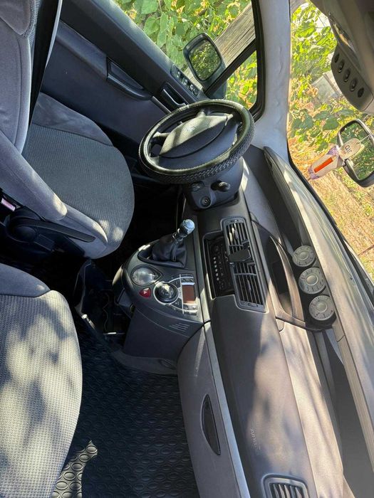 PEUGEOT 807 0 — imagine 2