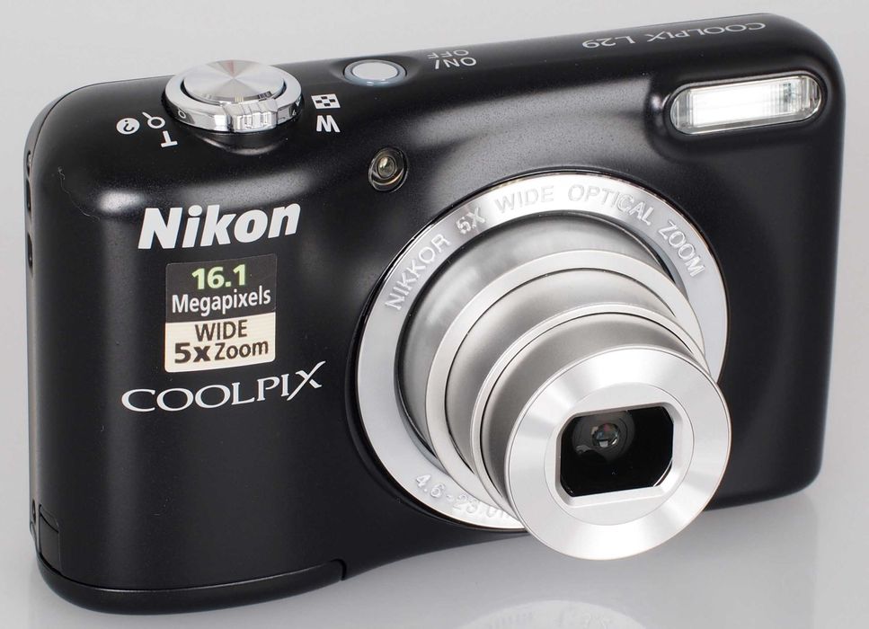 NIKON L29 camera film foto imagini deosebite vacanta drumetie inspectii ITP data pe imagini practic cu baterii AAA