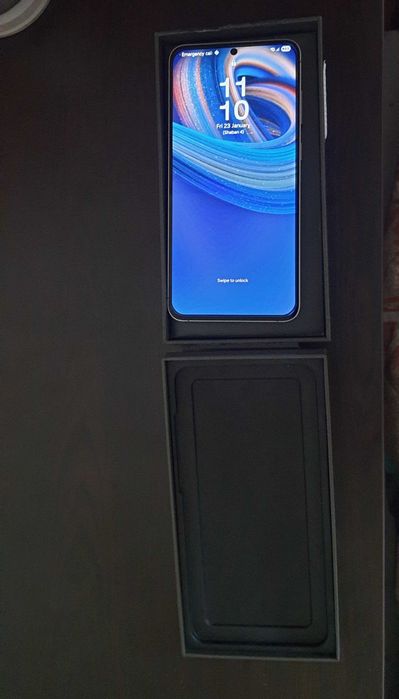 Чисто нов! Samsung Galaxy S25 FE 5G  256GB + 8GB RAM