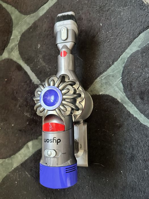 Продам Дайсон в хорошем состояние