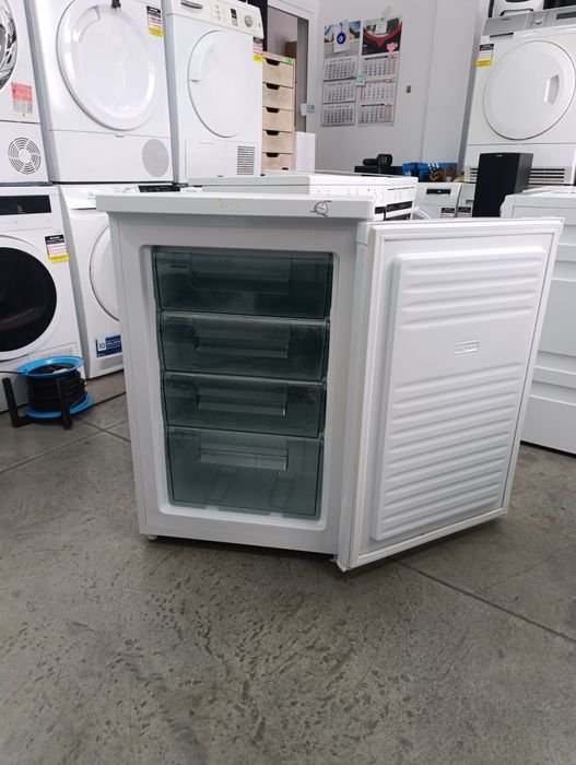 Фризер ОК A+,Размери 55см/55см височина 85см.