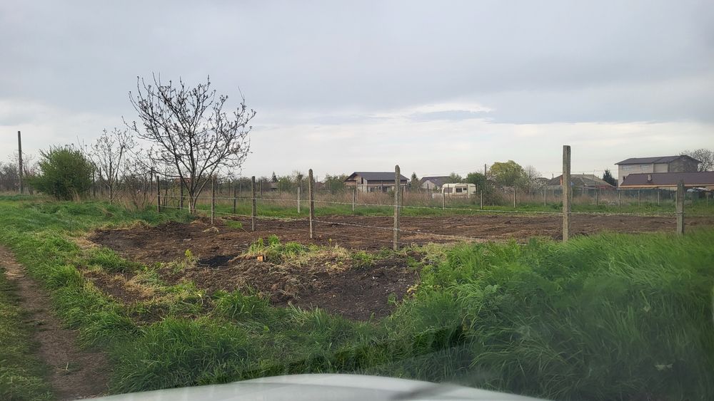 Teren 1000mp intravilan Tuzla,