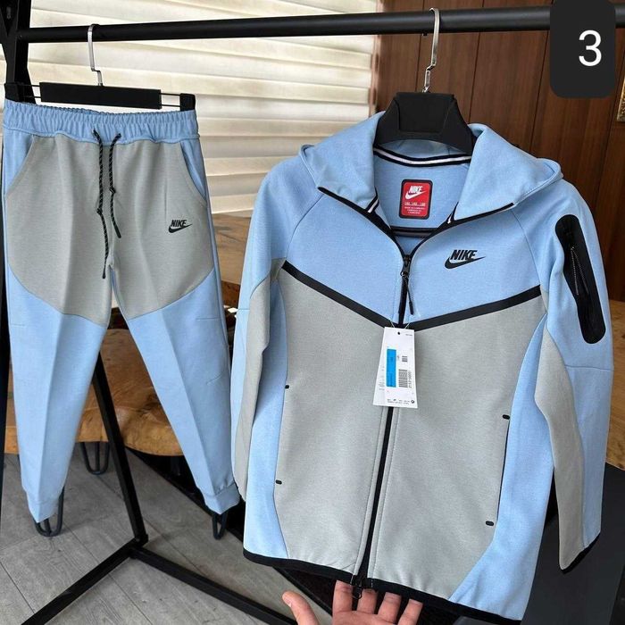Trening Nike tech 8-16 ani