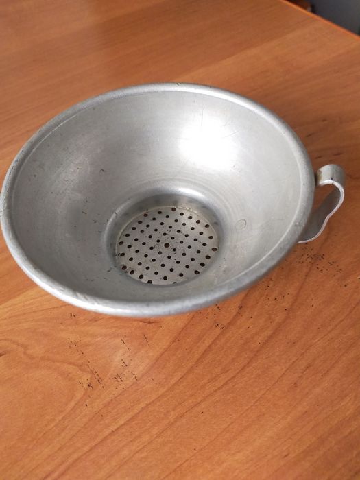 Дуршлаг маленький советский