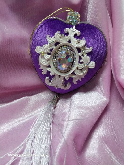 Новогодние игрушки