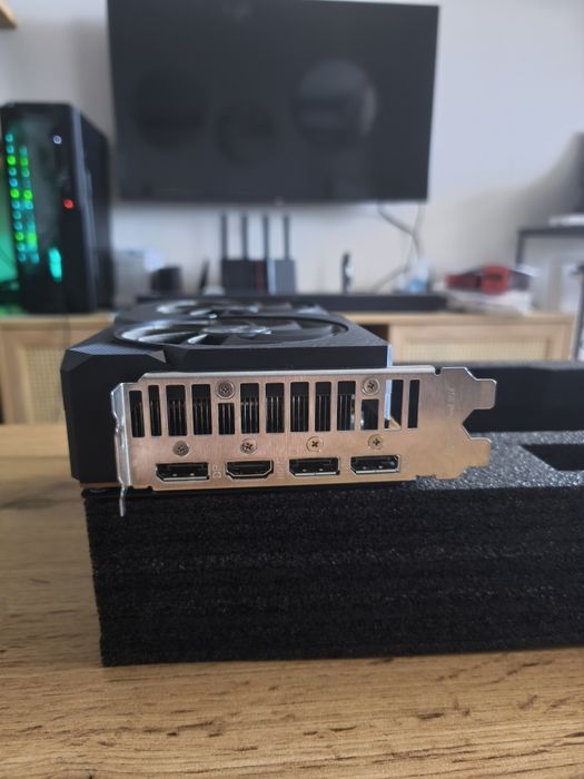 Amd Radeon Rx 7600: Asus dual
