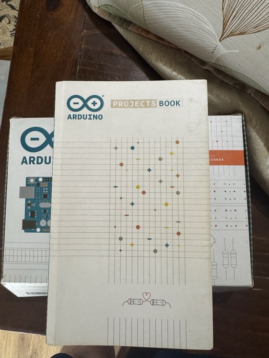 Starter kit oficial Arduino Uno R3