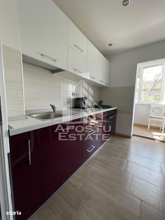 Apartament de inchiriat 2 camere, centrala proprie, zona Lipovei