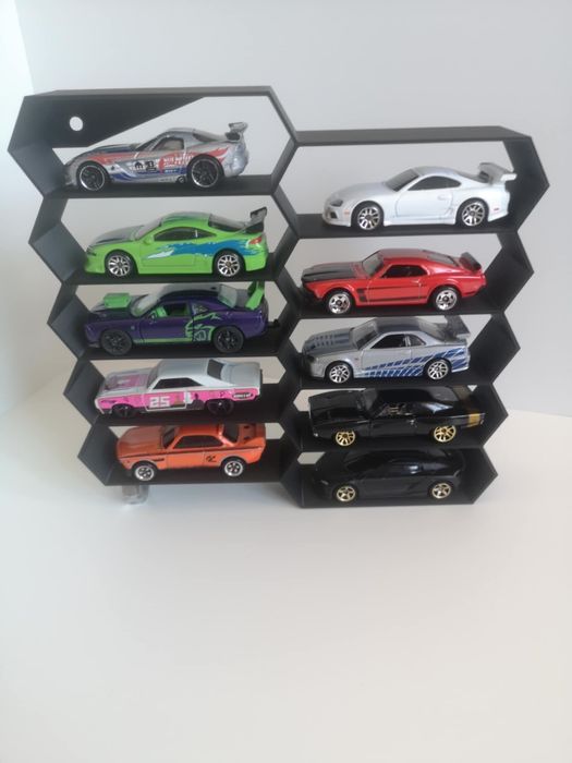 Стенен рафт/стойка за колички Hotwheels