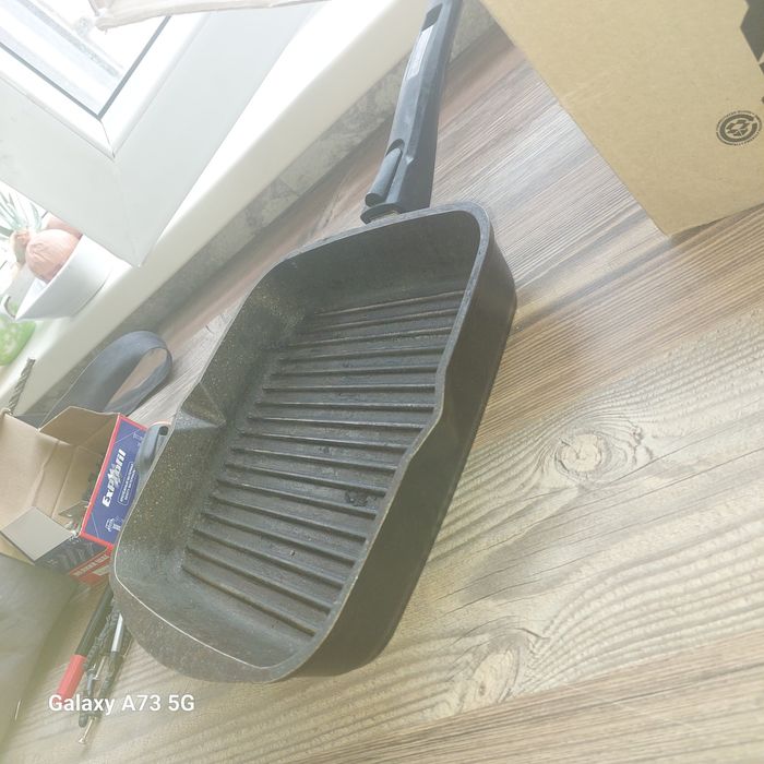 Посуда разная . .