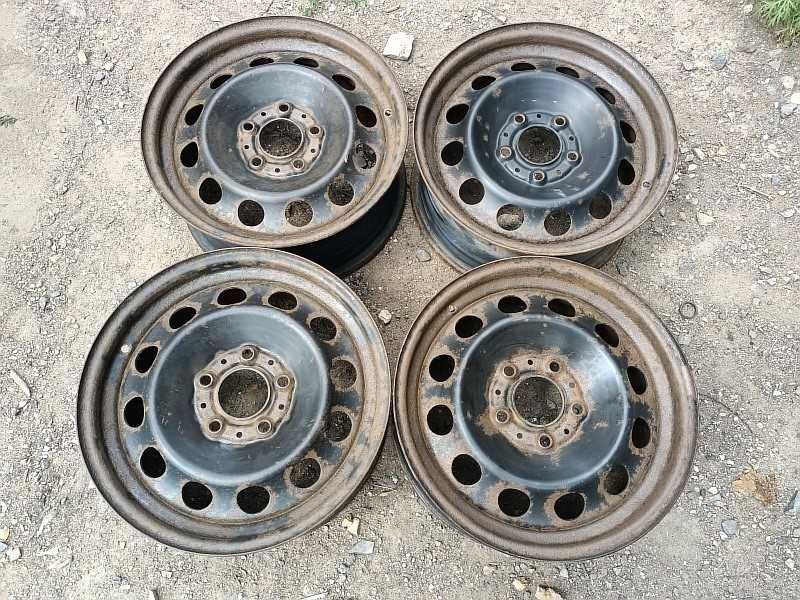 Продам оригинальные металлические диски на BMW 3