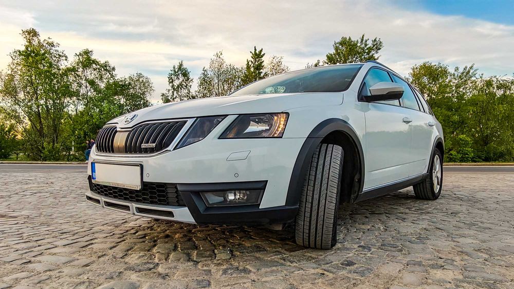 Skoda Octavia SCOUT 4x4 permanent 2.0 TDI CUNA 184 CP Euro 6 fără AdBlue | 135.000 km