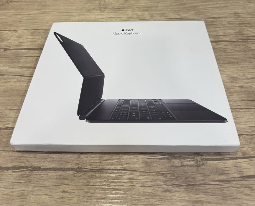 Prodam idyal Apple MagicKeyboard  13 M4 M5