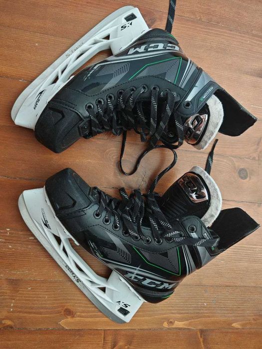 Хокейни кънки CCM Ribcor 86K 8R