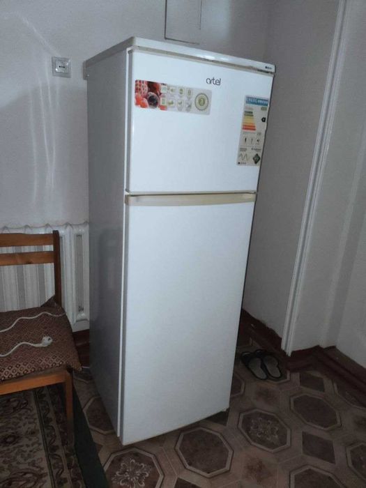 Dvuxkamerniy xolodilnik "Artel"