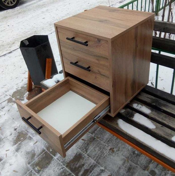 Новая тумбочка удобная